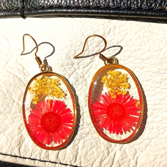 Pressed Dried Flower Drop Earrings in Clear Resin Red and Yellow Flowers - Picture 6 of 7